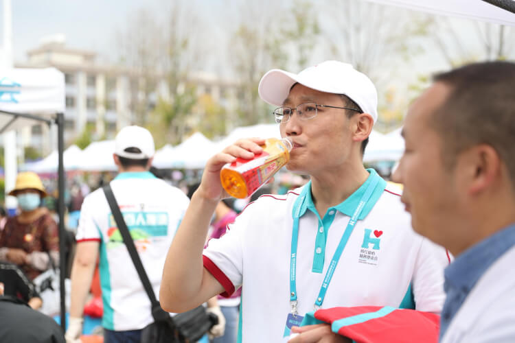 15天，3500公里，义诊人数12926，东鹏特饮x韩红爱心“百人援滇”圆满结束-7